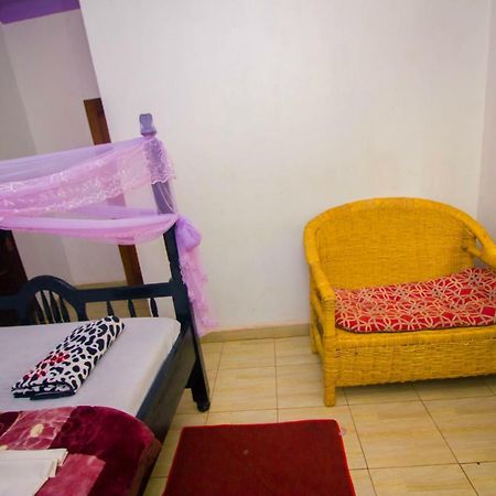 Nice Guest House Jinja Exterior photo