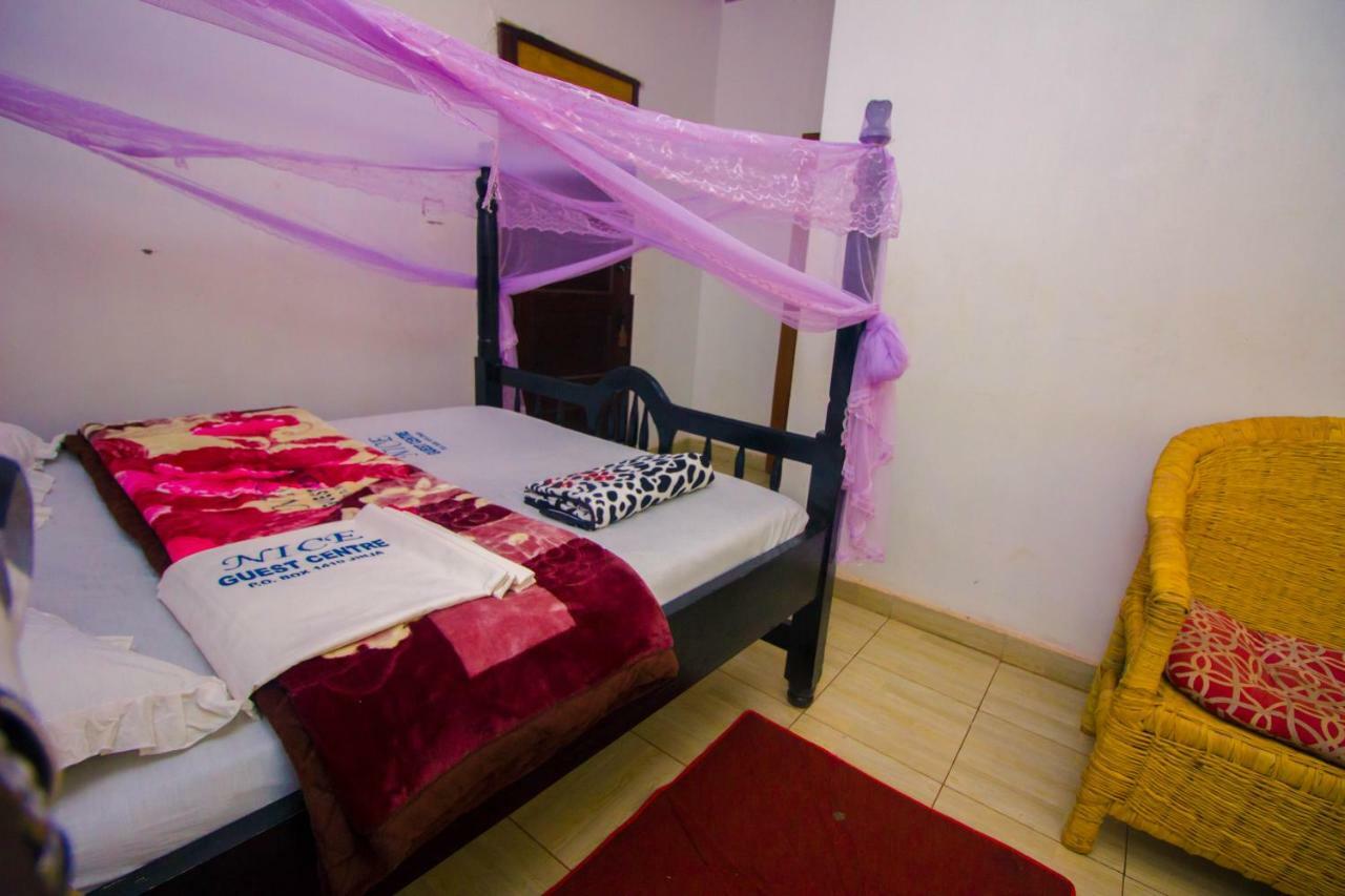 Nice Guest House Jinja Exterior photo